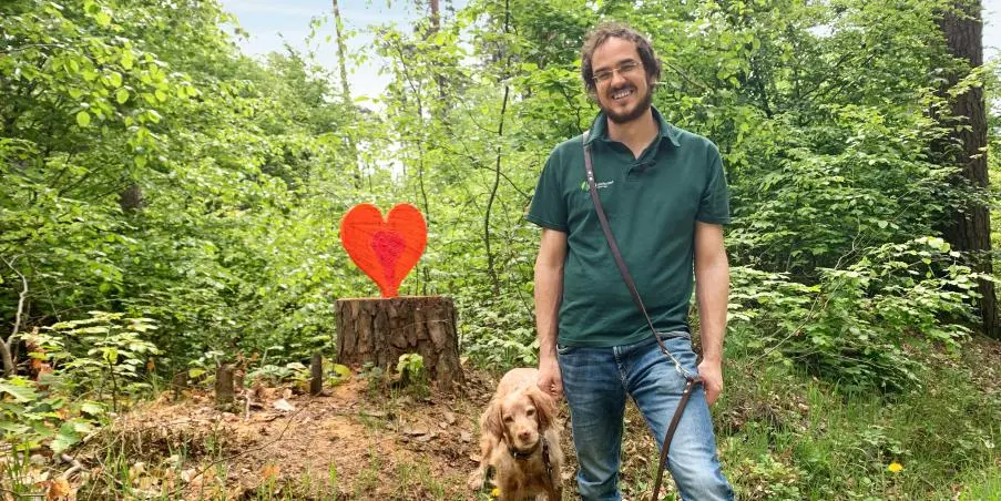 Tobias Helfenstein im Wald